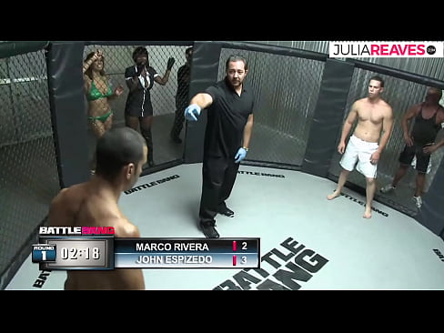 ❤️ Ultimate Fighter ቀለበቱ ውስጥ ከተጣላ በኋላ አንዲት ቁጥር ሴትን ትበዳለች። ❤❌ ጥራት ያለው የወሲብ ፊልም ❌